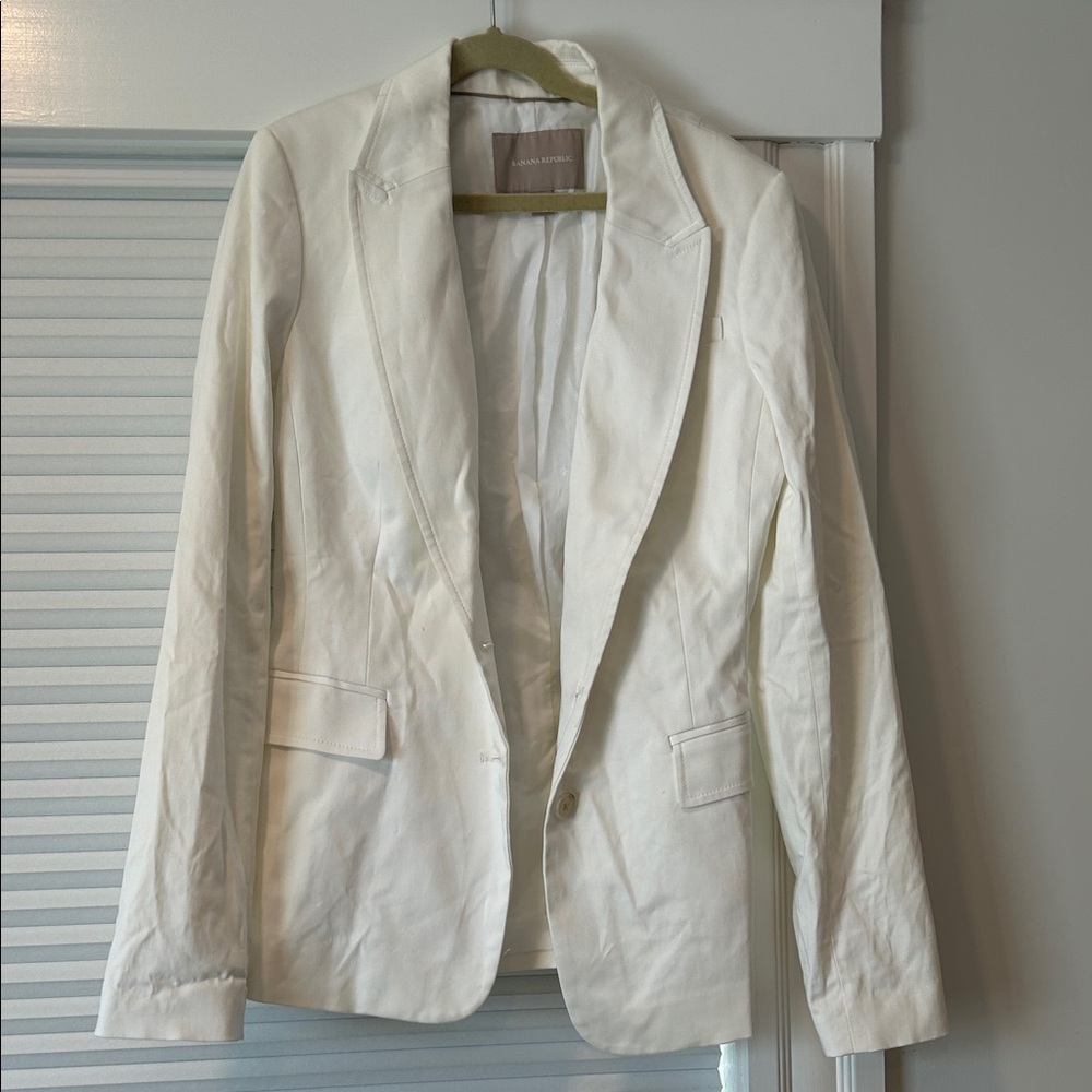 Banana Republic Classic Cream Blazer